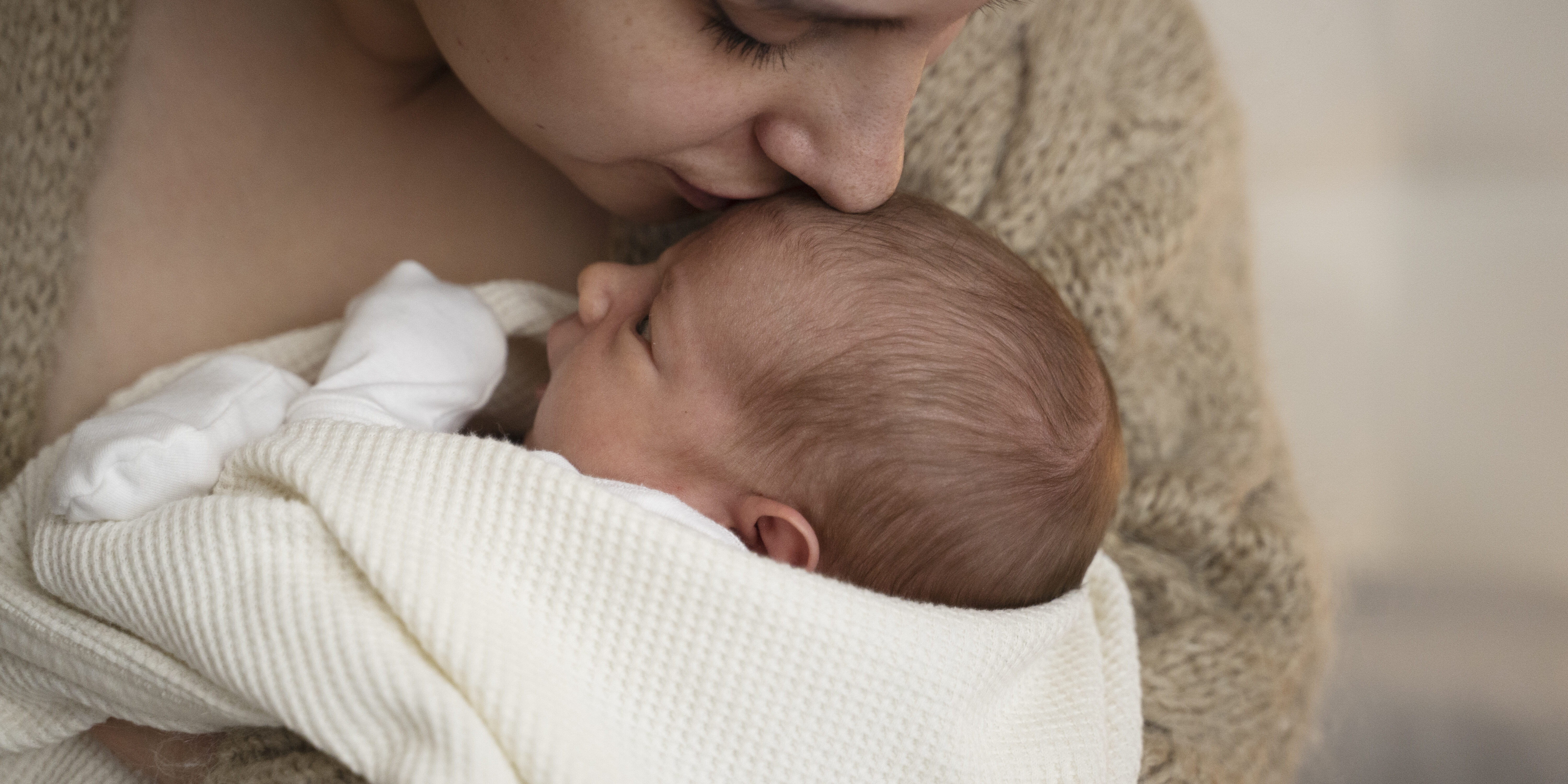 mujer-que-pasa-tiempo-nino-despues-amamantar mujer-que-pasa-tiempo-nino-despues-amamantar