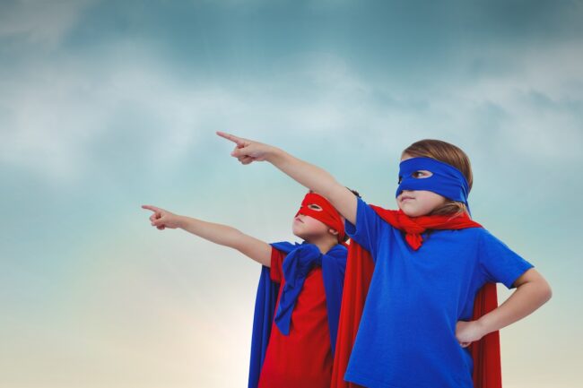 superheroes-senalando-dedo-indice FLU FIGHTERS: Let's be the First Heroes Against Influenza